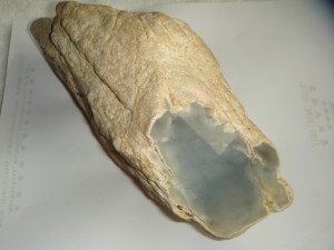 摩西砂礦區的翡翠原石